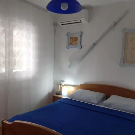 Corner Supetarska Draga - With Terrace And Sea View * Rab Town