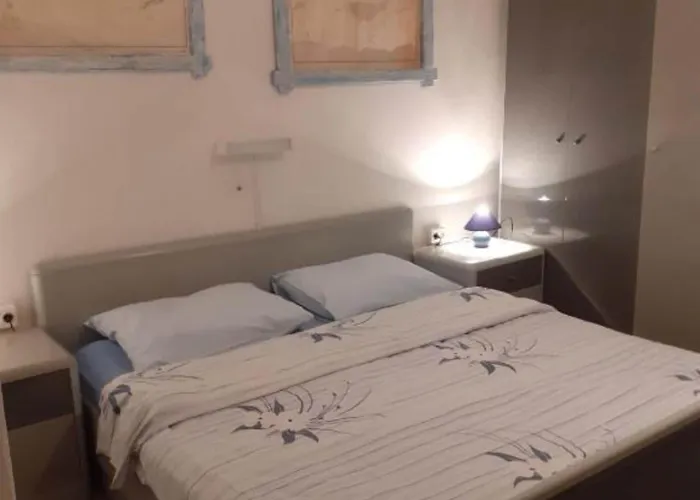 Corner Supetarska Draga - With Terrace And Sea View Appartement