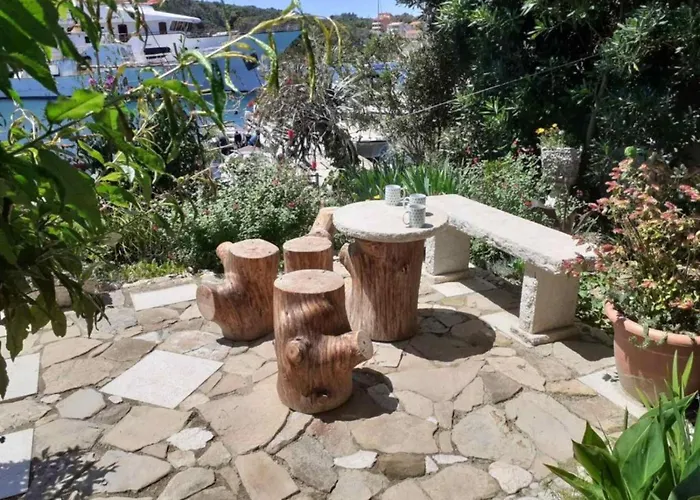 Appartement Corner Supetarska Draga - With Terrace And Sea View *