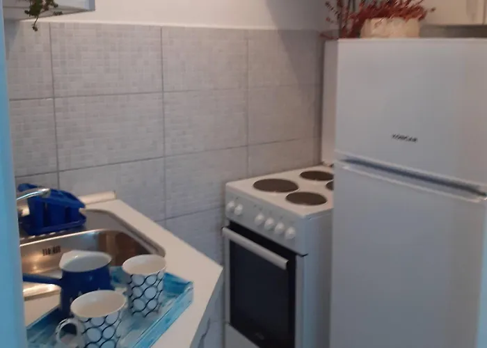 Apartment Corner Supetarska Draga - With Terrace And Sea View