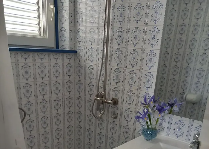 Corner Supetarska Draga - With Terrace And Sea View Apartment